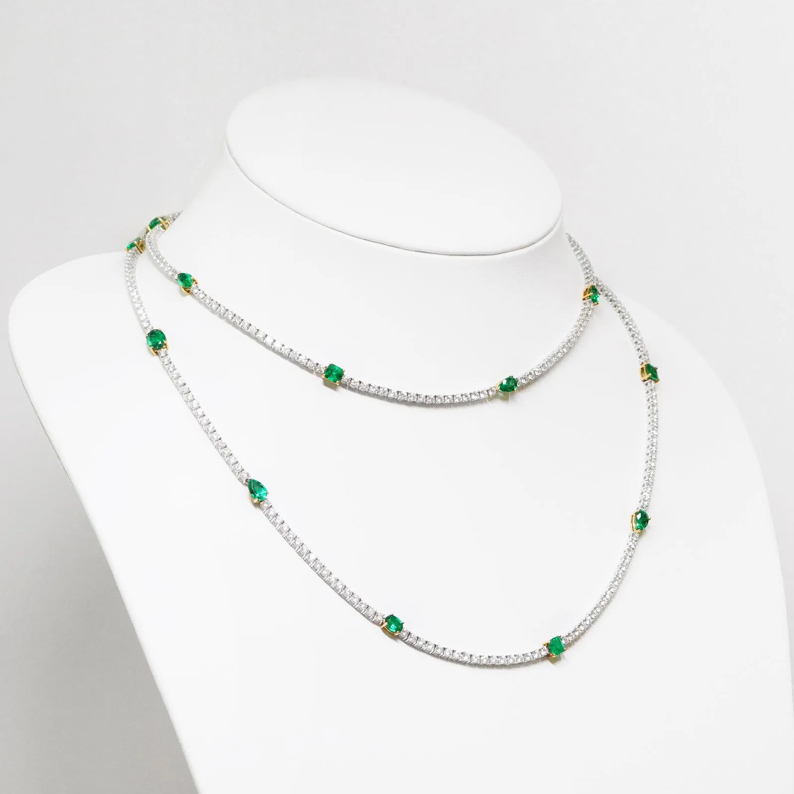 10.92 cts Minor Oil Colombian Emerald Necklace