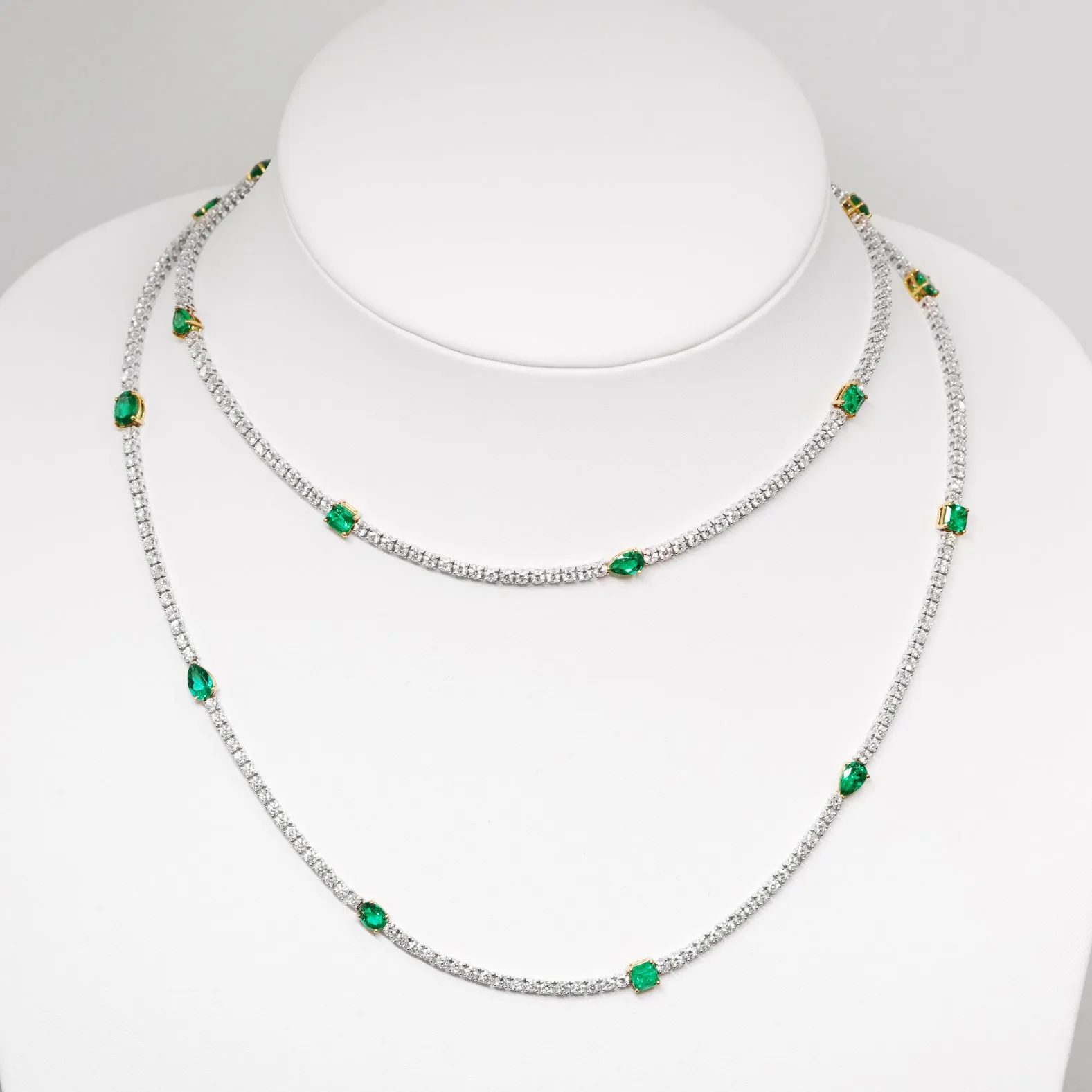 10.92 cts Minor Oil Colombian Emerald Necklace