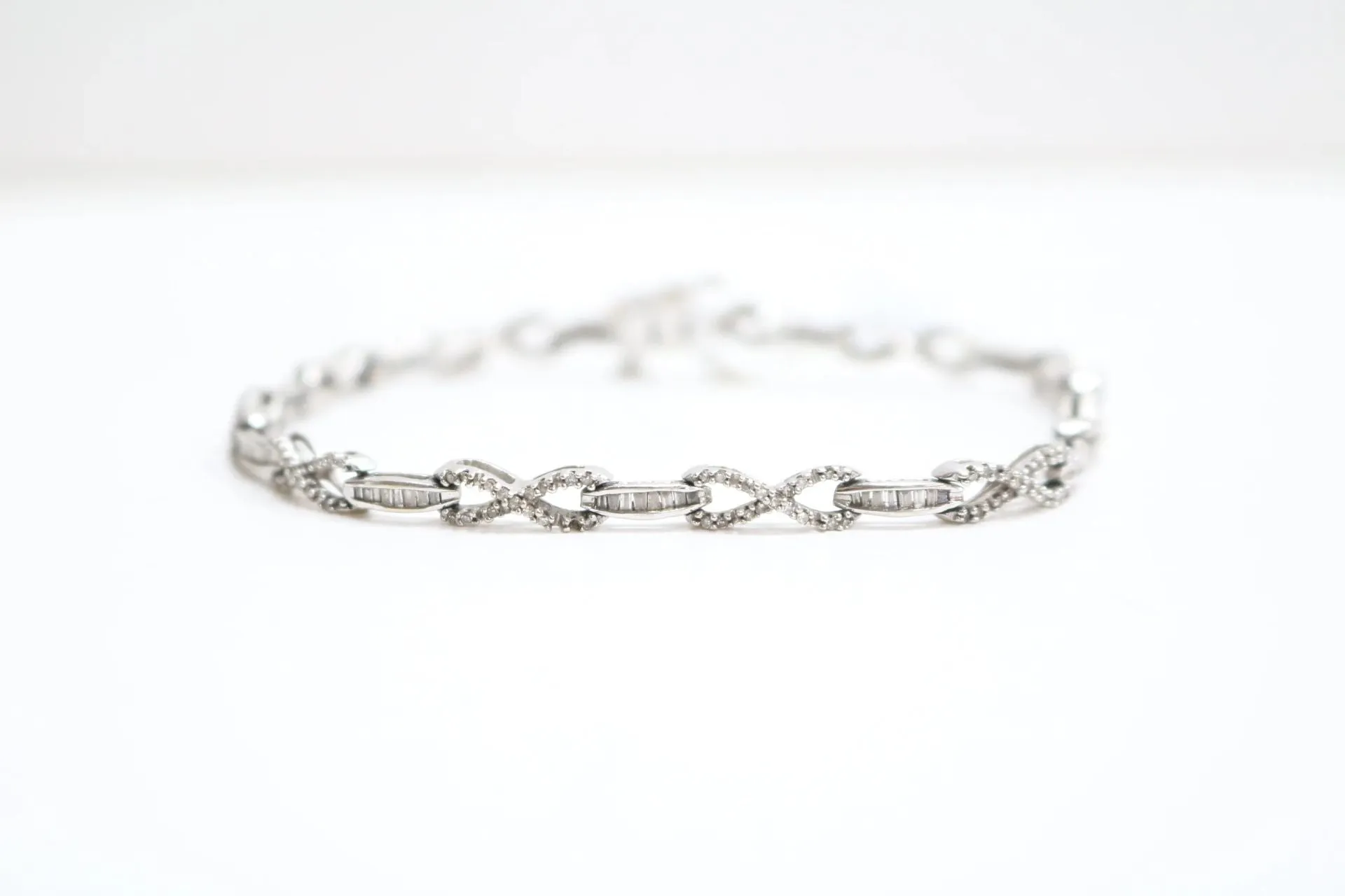 10K White Gold Diamond Tennis Bracelet (Length 8 Inches) 2.72 CTW (Local pick-up only) Clearance Sale!!!