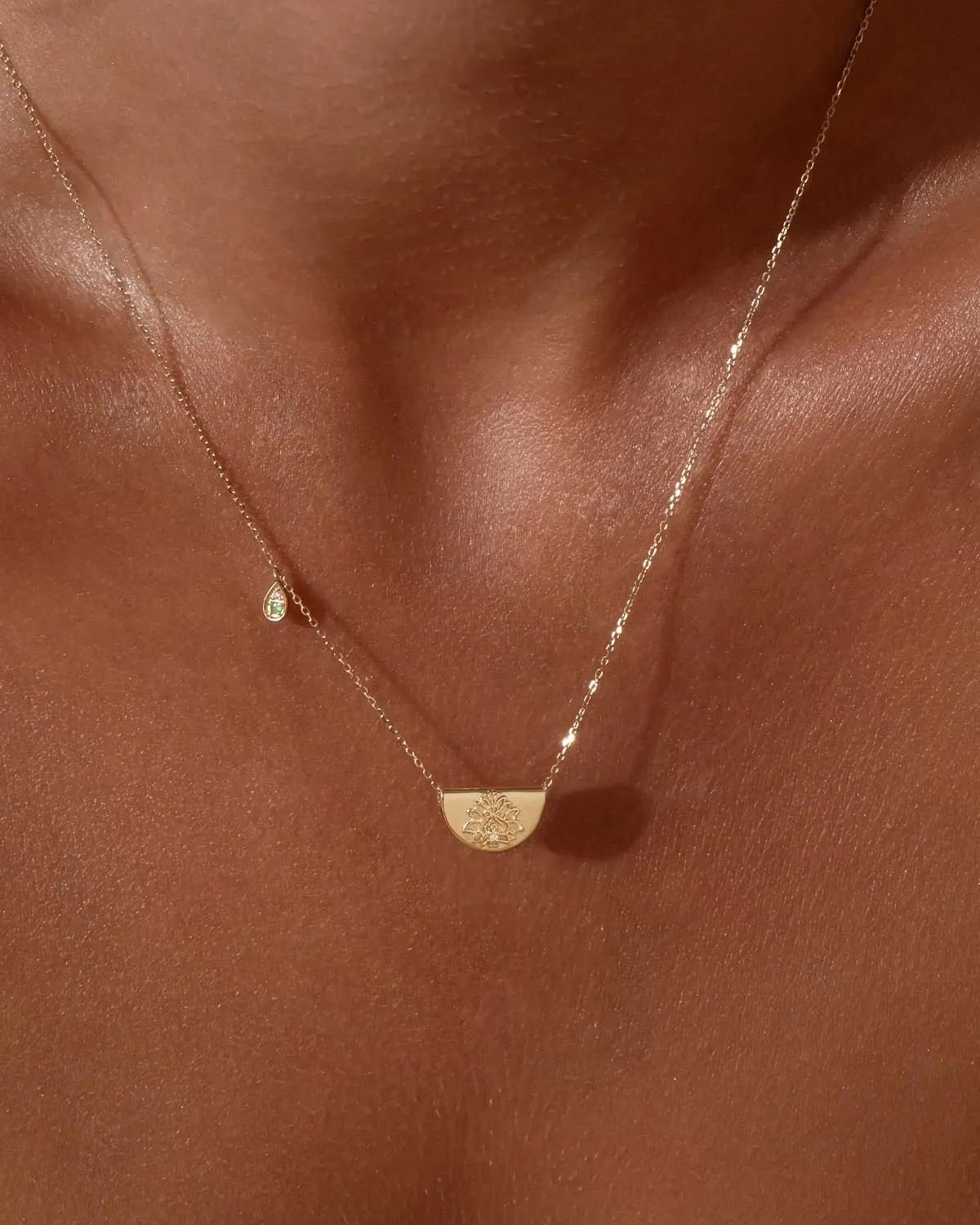 14k Solid Gold Lotus Birthstone Diamond Necklace - May - Emerald