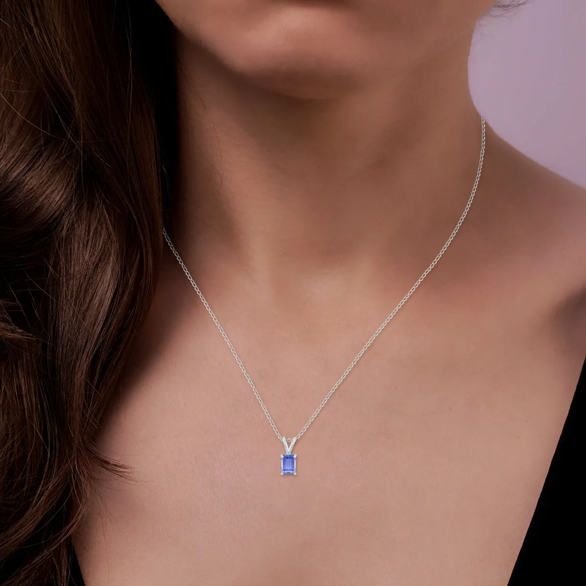 14K White Gold 6X4Mm Emerald Shaped Tanzanite Pendant