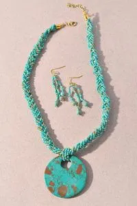 Beaded necklace
