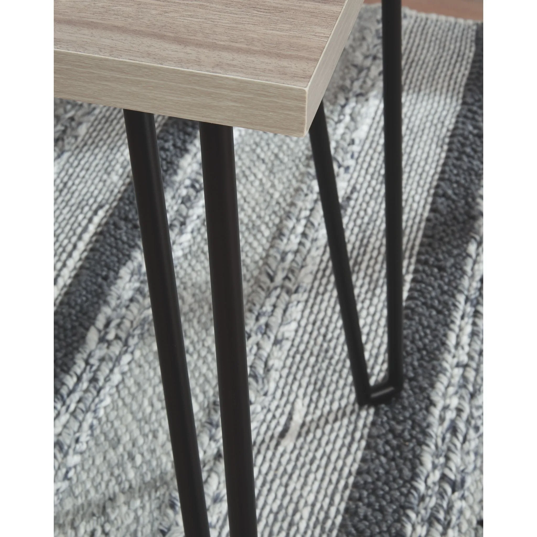 Blariden Desk w/Bench