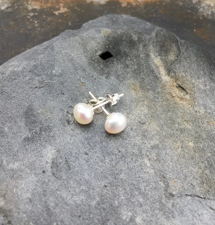 Blue Lily 5mm Pearl Stud Earrings - S023B