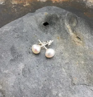 Blue Lily 5mm Pearl Stud Earrings - S023B
