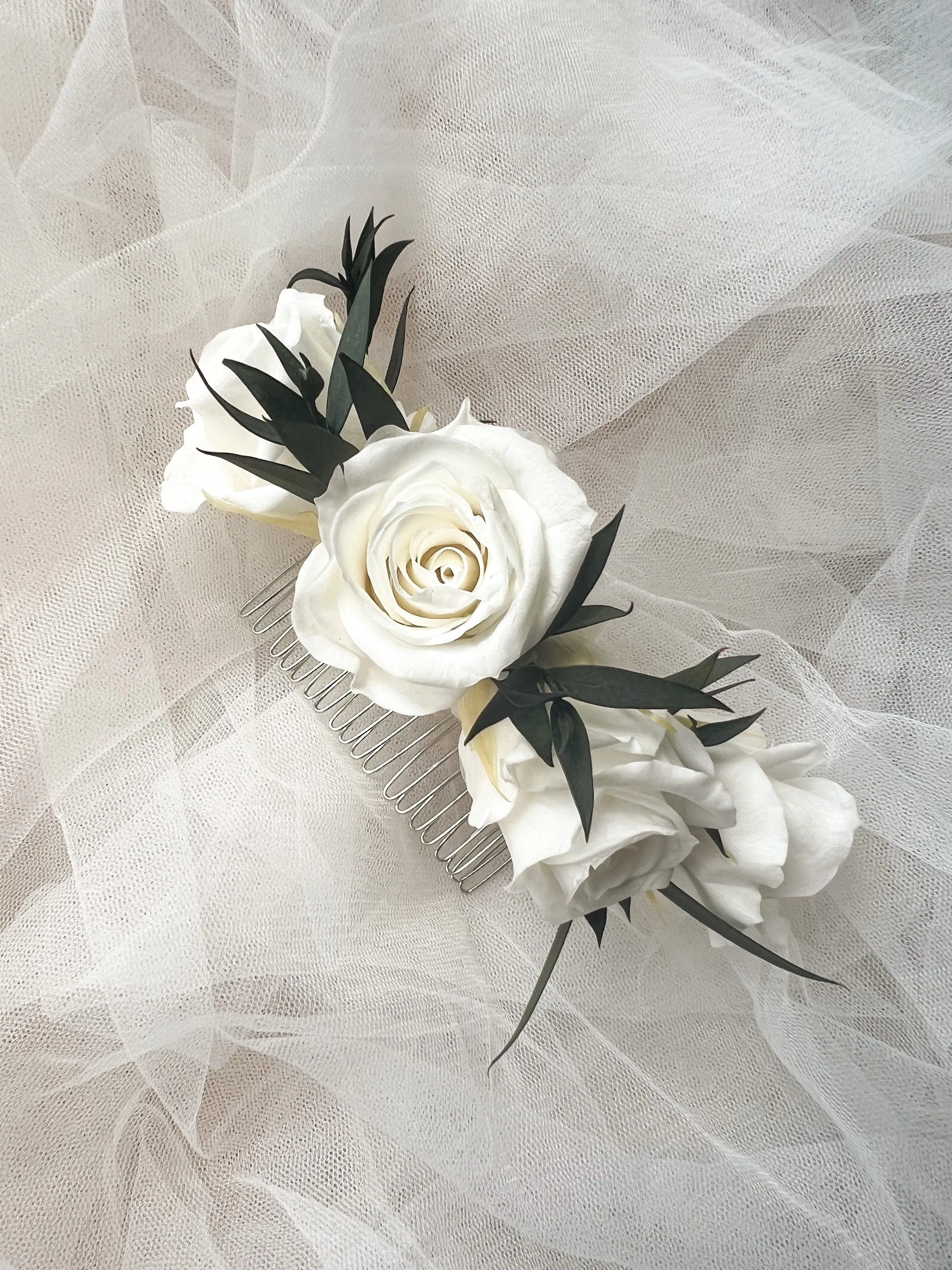 Boho White Rose And Eucalyptus Wedding Hair Comb, White and Green Olive Leaves Flower Comb, Rustic Bridal Wedding Accessories Silver Gold UK