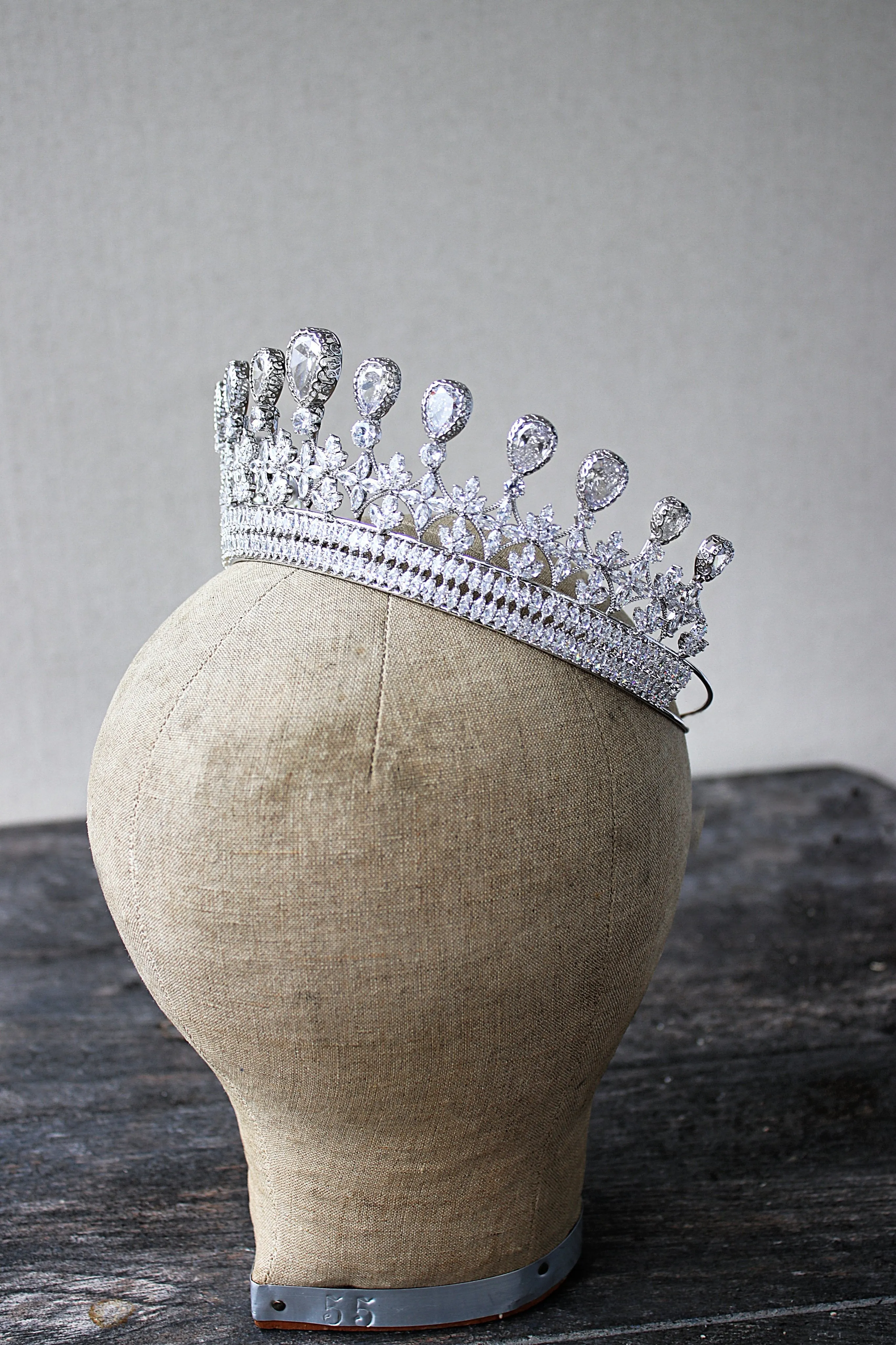 DELLA Wedding Crown