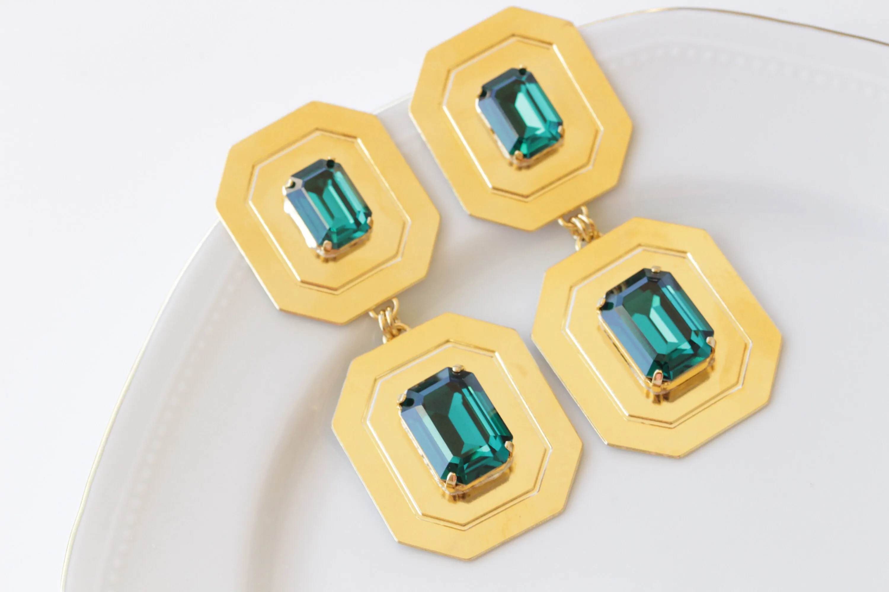 EMERALD LARGE EARRINGS