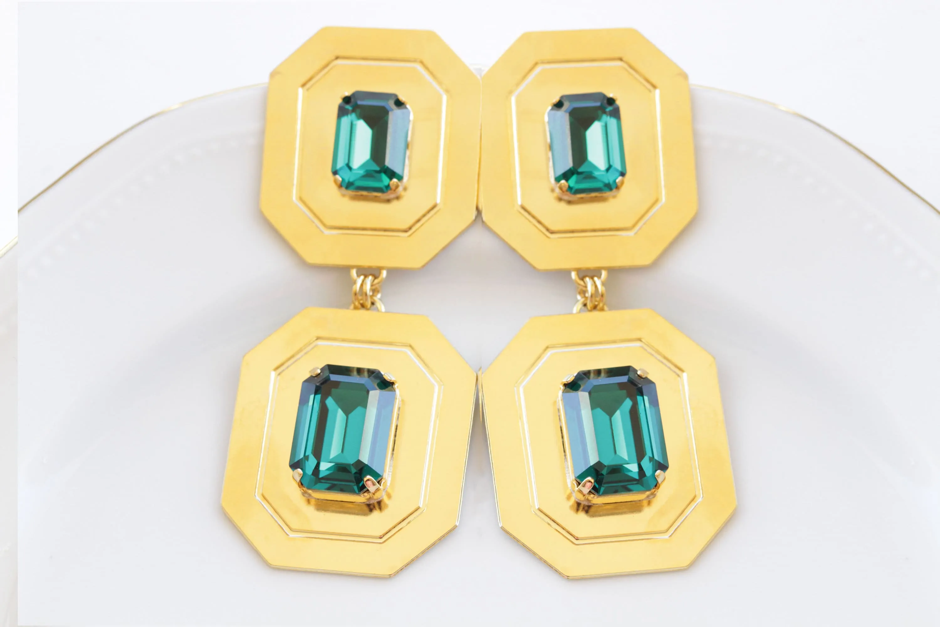 EMERALD LARGE EARRINGS