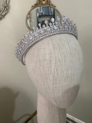 GAYLE Royal Bridal Crown