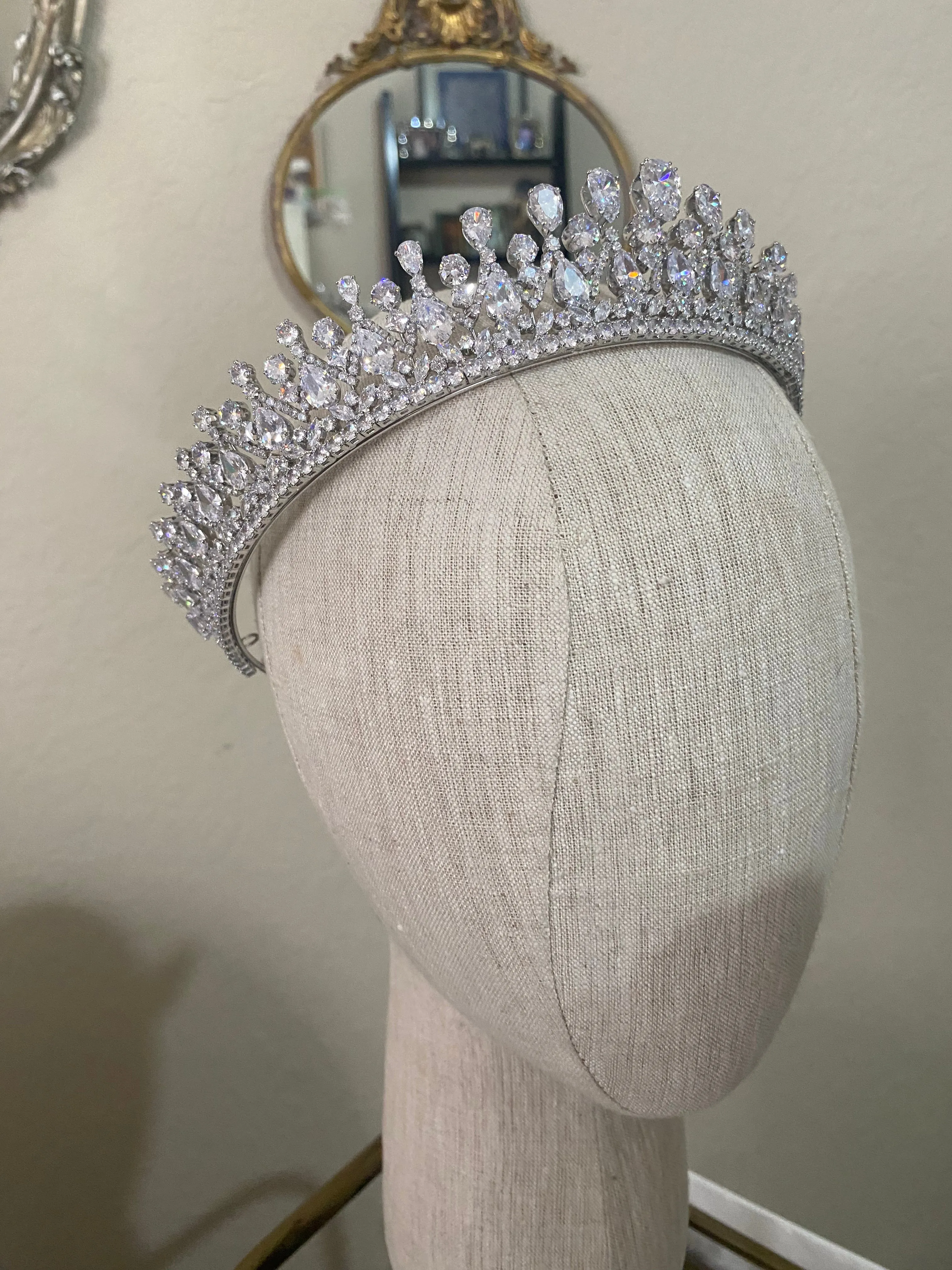 GAYLE Royal Bridal Crown