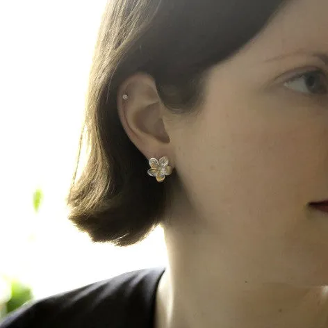 Jepun Flower Sterling Silver Stud Earrings