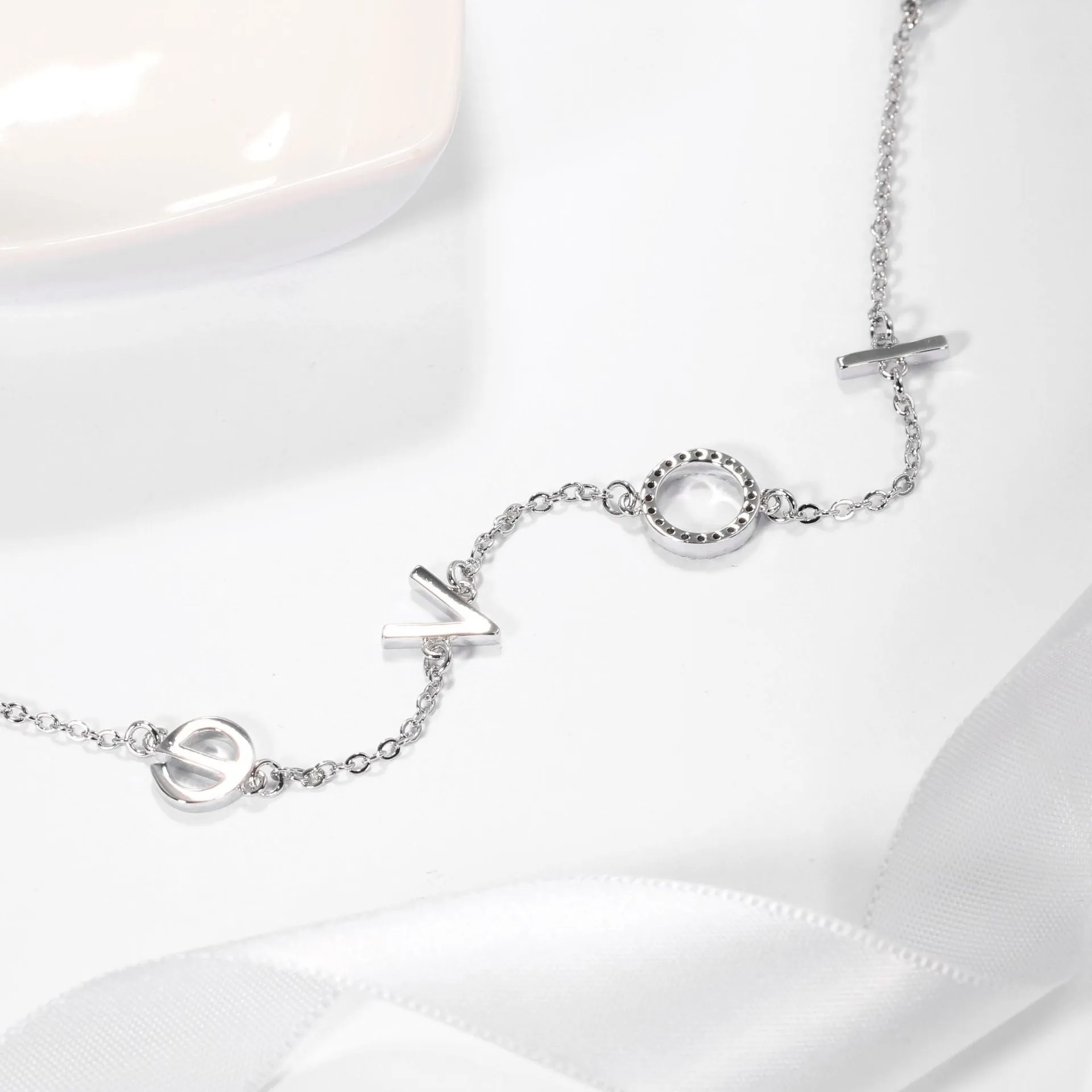 Korean Version Of LOVE Letter Ladies Simple Girlfriend Personality Crystal Bracelet