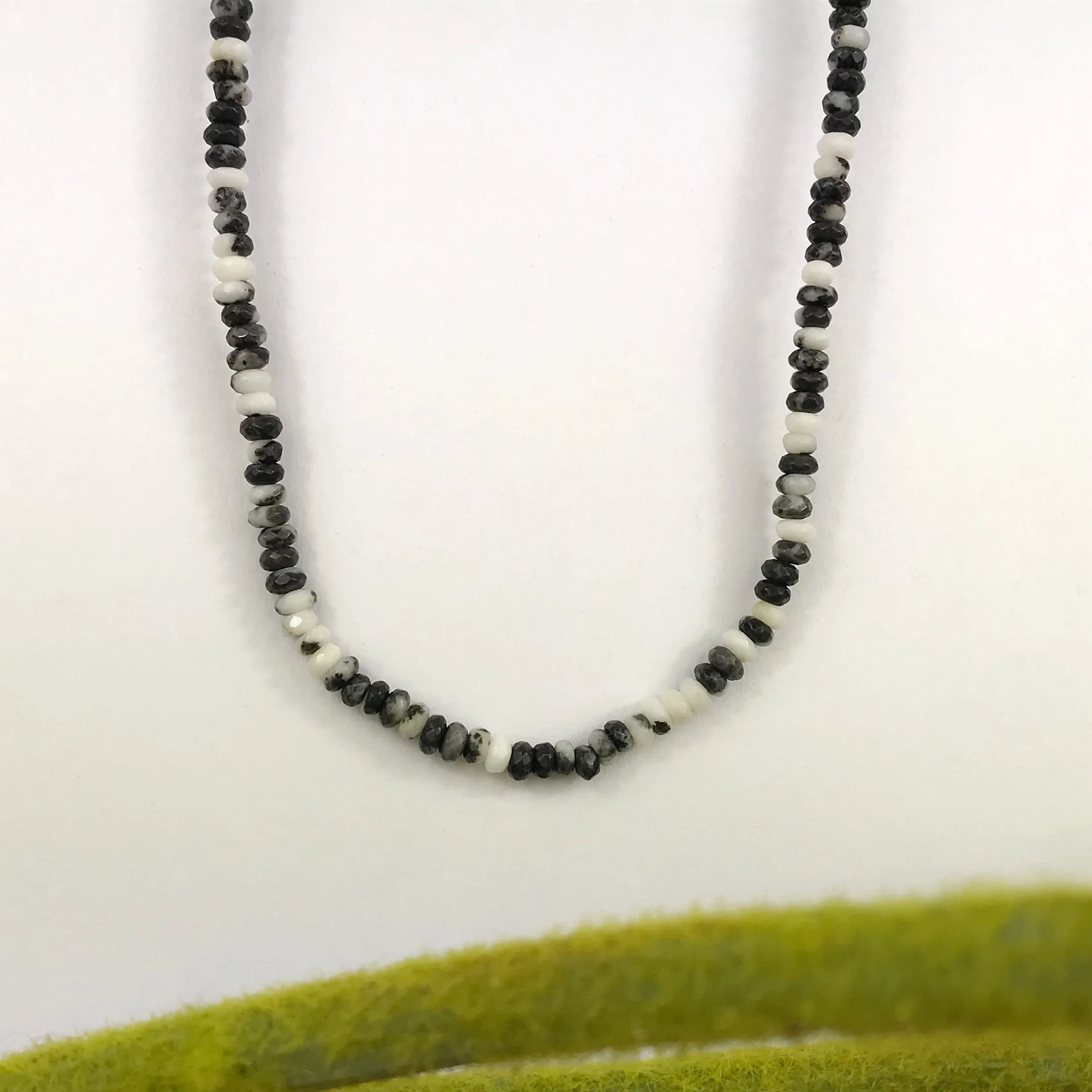 Mendes Necklace - VNKL185