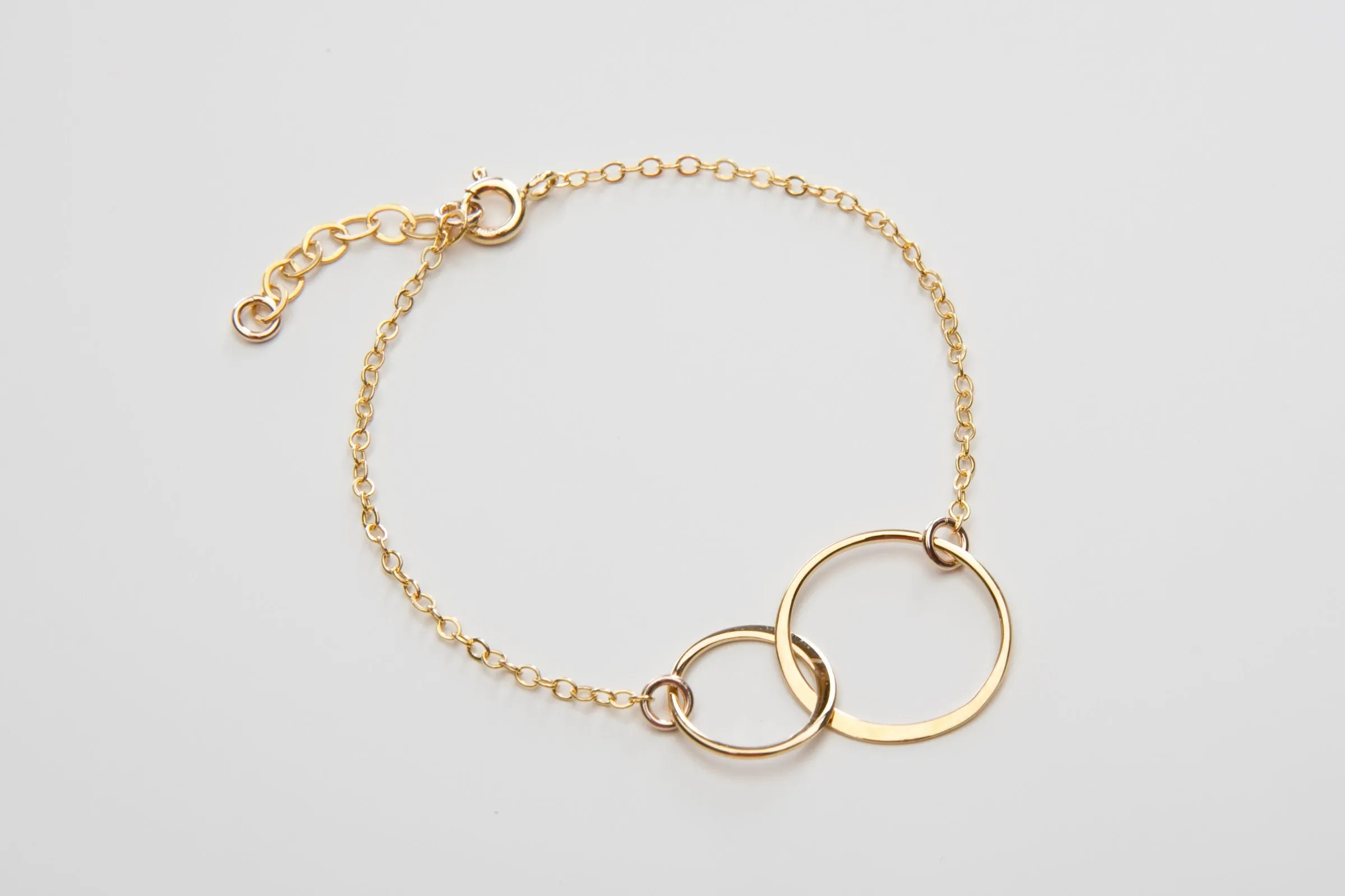 Modern Two Circle Link Bracelet - Minimalist - CG420B. Starts at