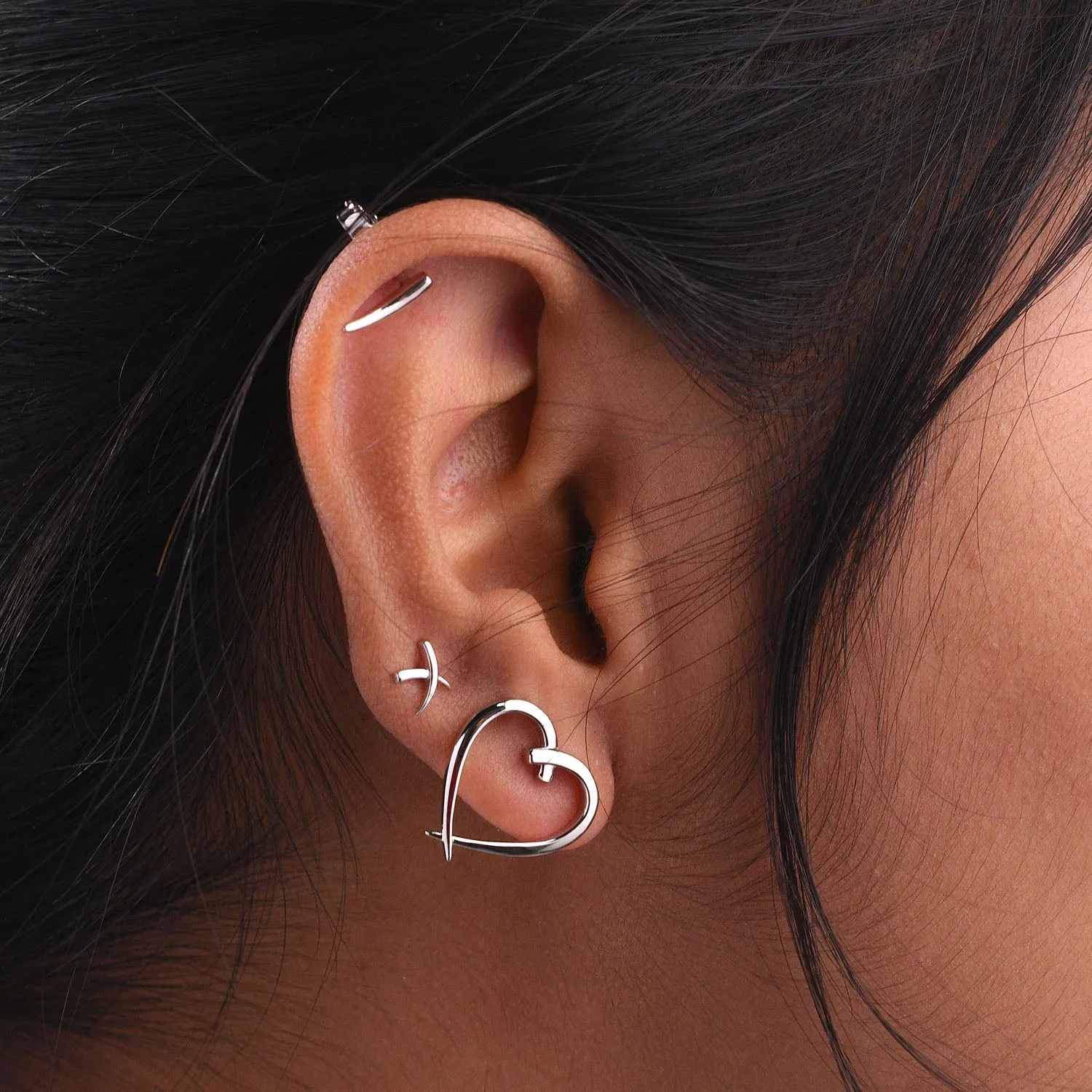 Molto Kiss Stud Earrings