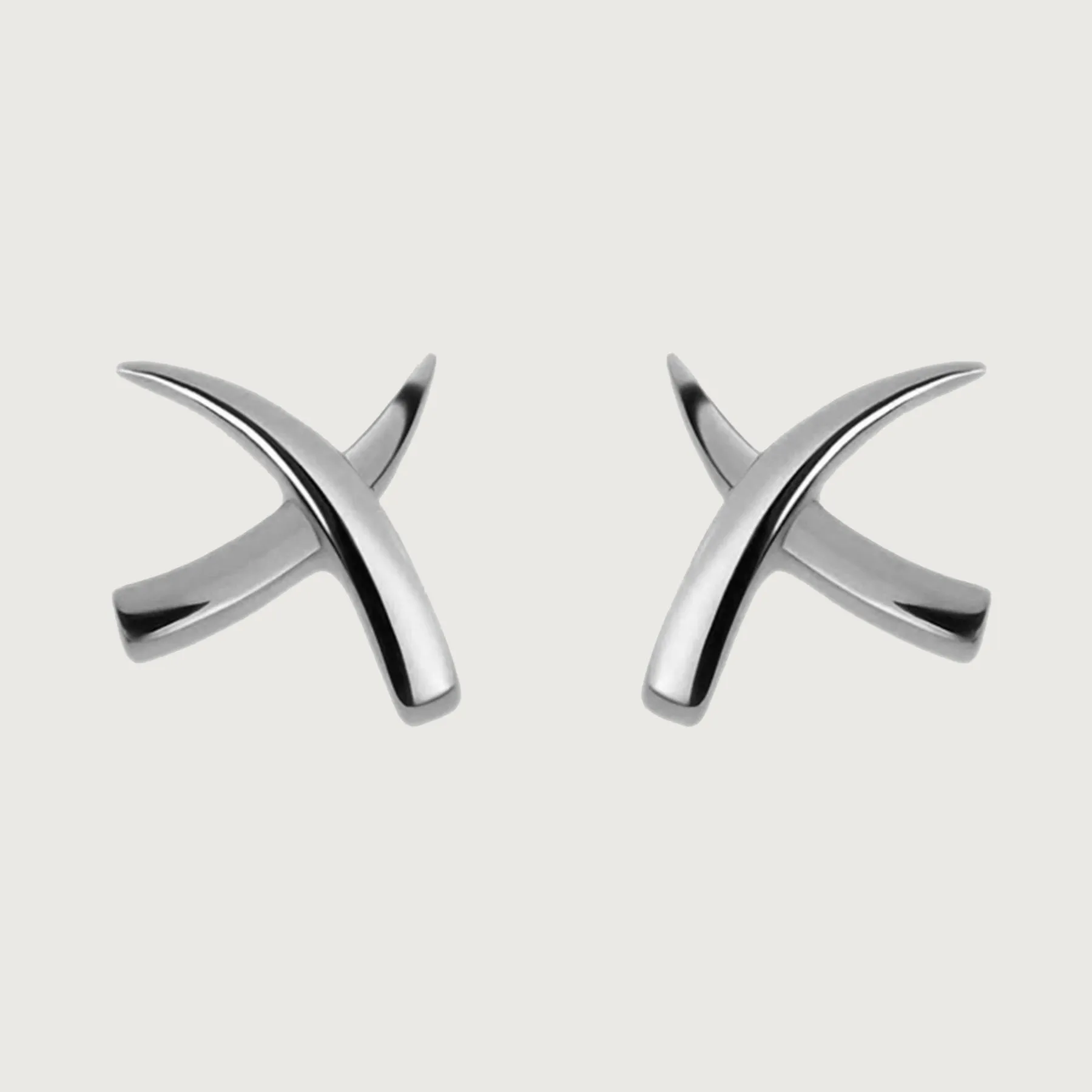 Molto Kiss Stud Earrings