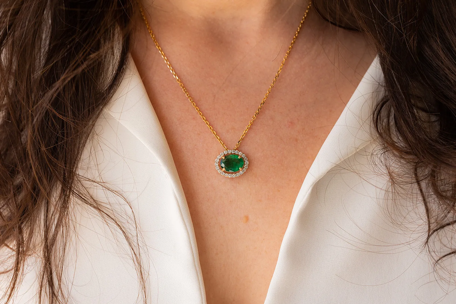 Panna Emerald 2.8 ct and Diamond .48 ct Necklace, 18k Gold