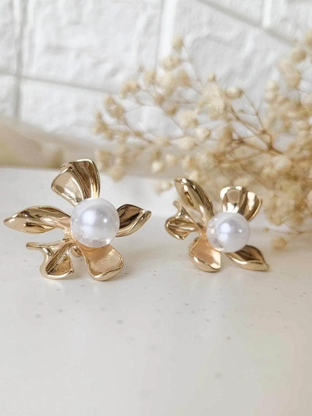 Pearl Blossom Earring