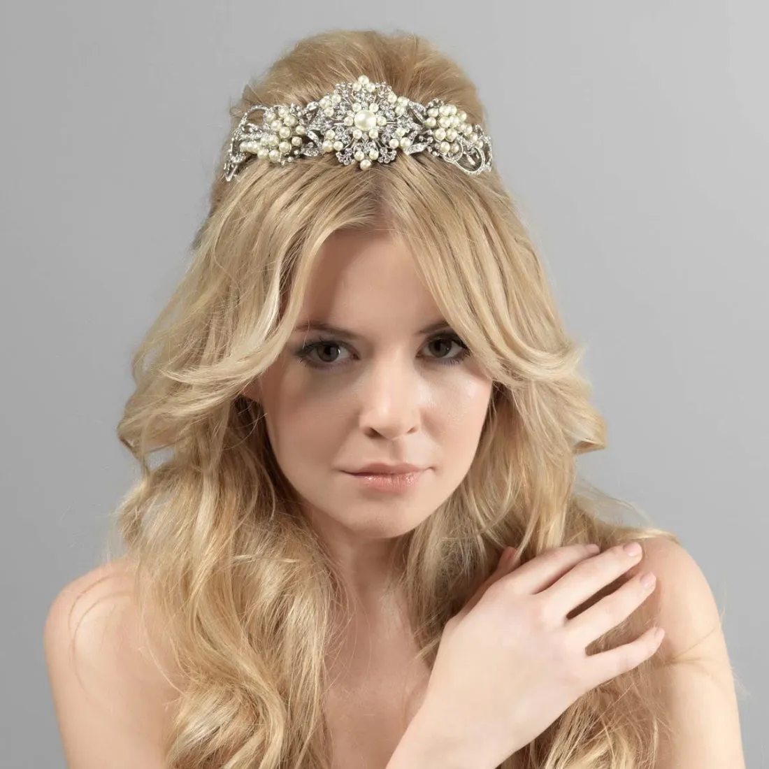 Pearls of Nostalgia Tiara