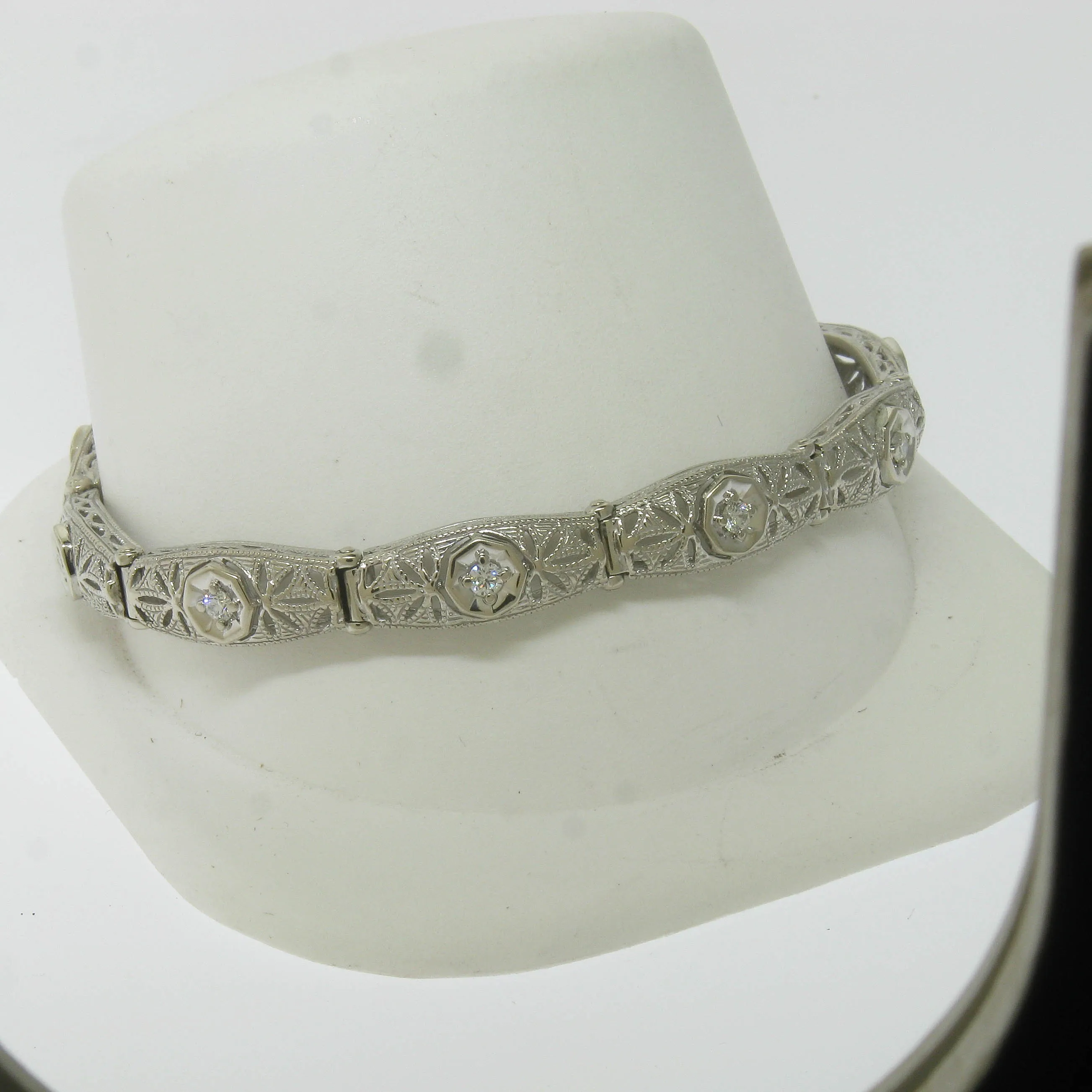 Pre-Owned 14KW Kaspar & Esh 7.5" Sectional Bracelet with Diamond Accents .60CTTW