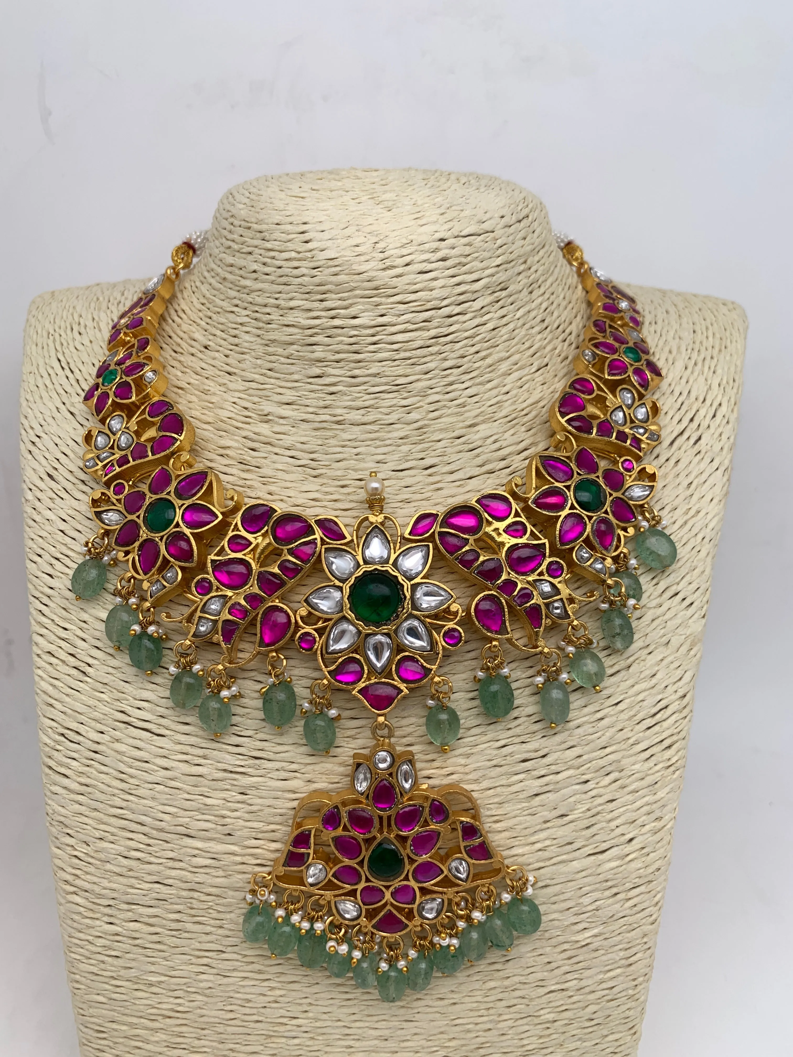 Red Jadau Kundan Emerald Beads Neckline Necklace