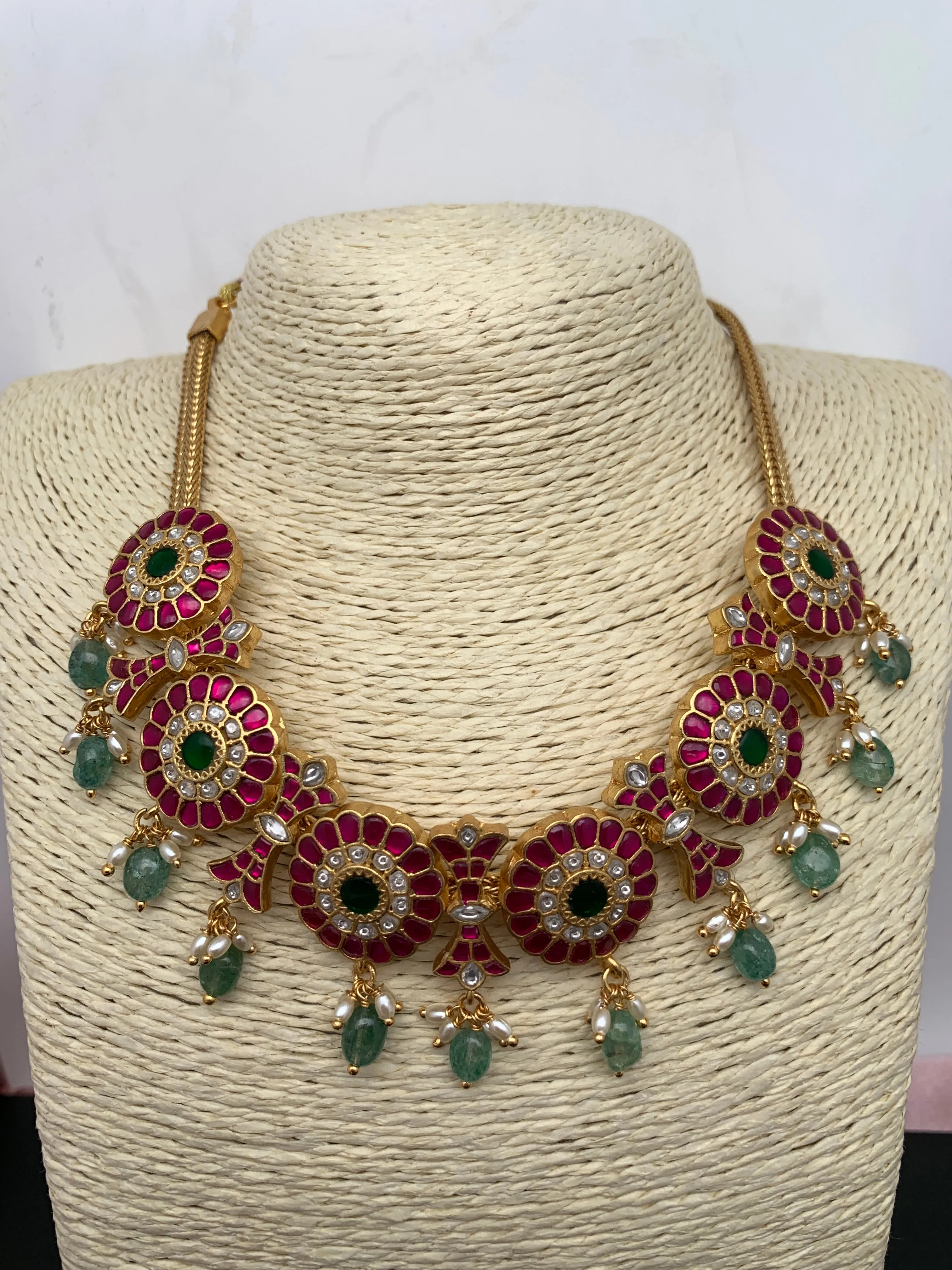 Red Jadau Kundan Emerald Beads Short Necklace