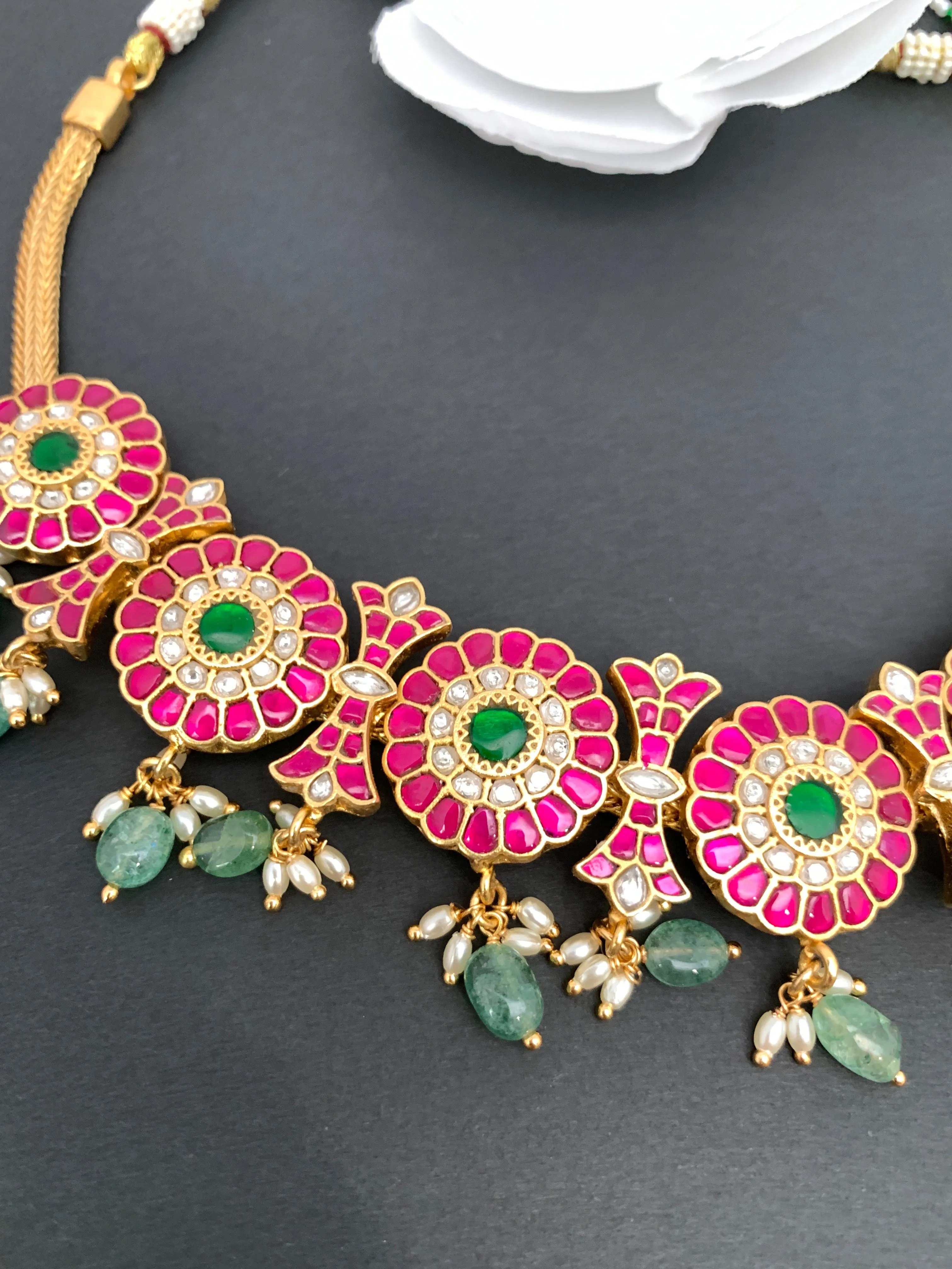 Red Jadau Kundan Emerald Beads Short Necklace