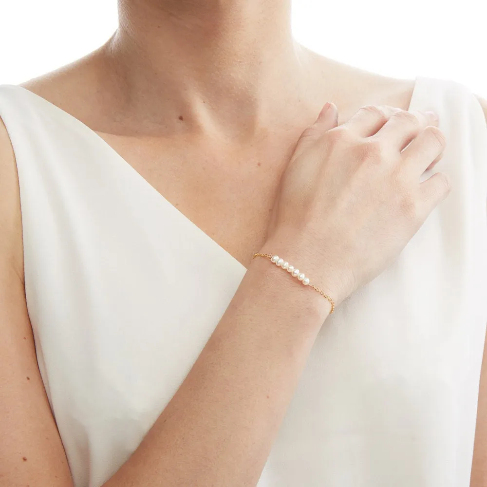 Small Freshwater Pearl Bracelet - Simple Minimal - CG258B. Starts at