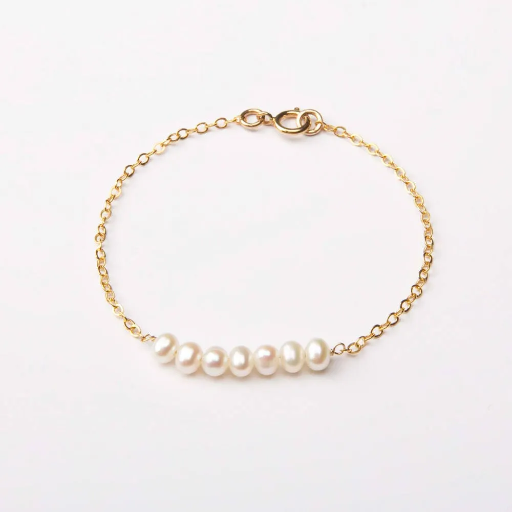 Small Freshwater Pearl Bracelet - Simple Minimal - CG258B. Starts at