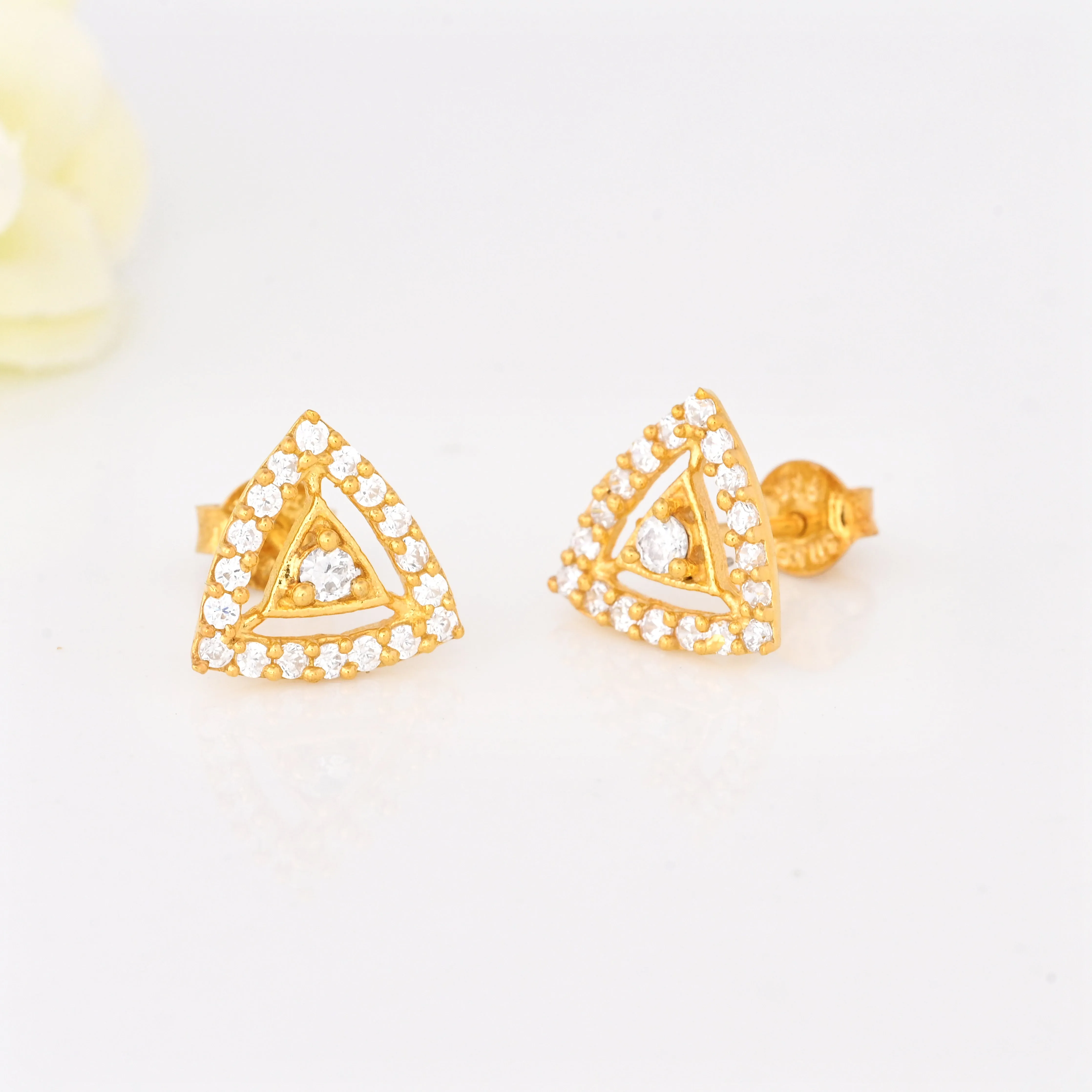 Sparkly Diamond Stud Earrings Lightweight Geometric Earrings