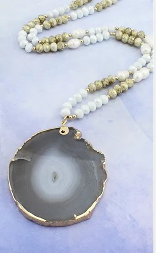 Stone & Bead Pendent Necklace