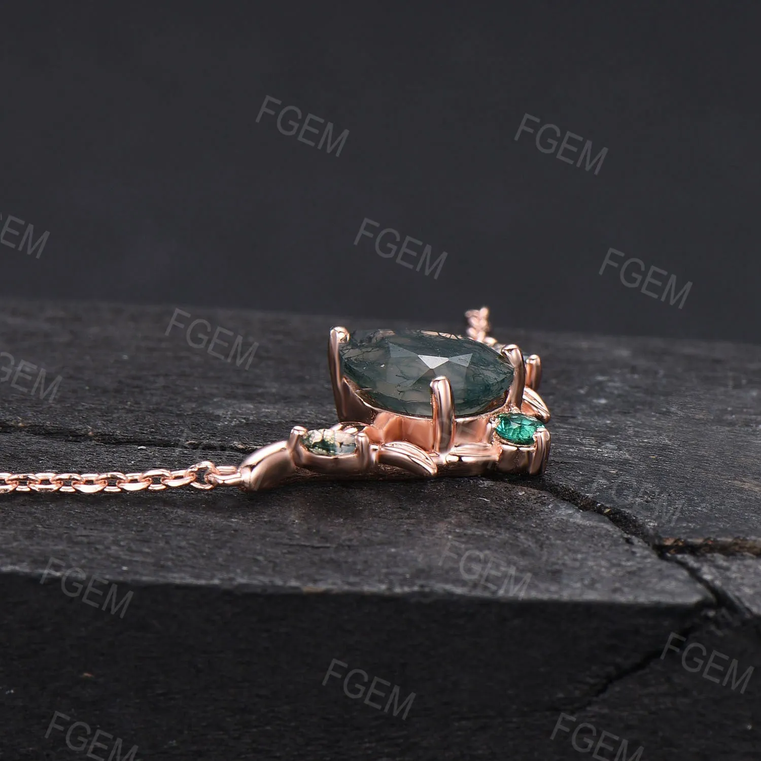 Teardrop Natural Moss Agate Necklace 14k/18k White Gold Necklace Vintage Leaf Vine Emerald Pendant Marquise Green Moss Necklace Women Gifts