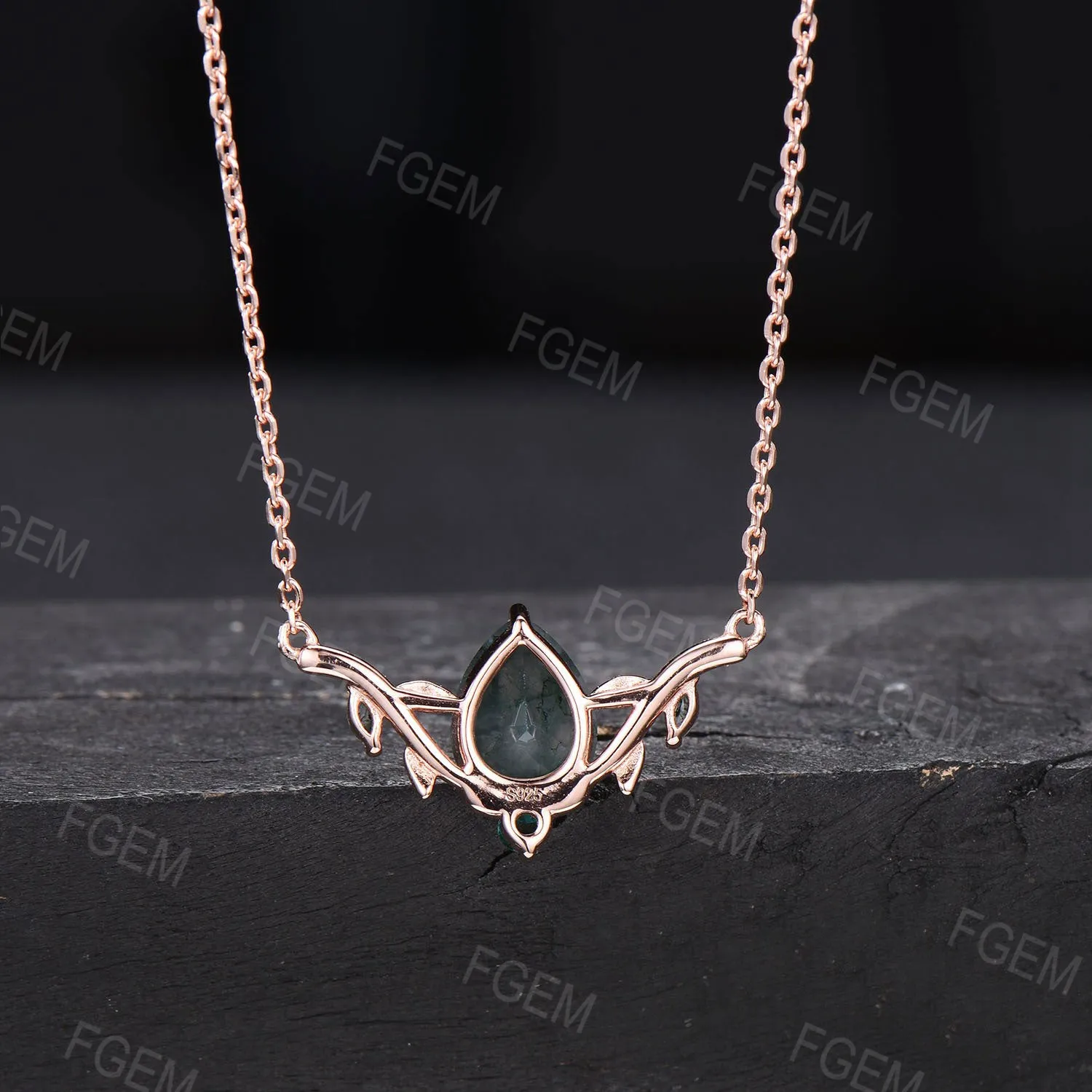 Teardrop Natural Moss Agate Necklace 14k/18k White Gold Necklace Vintage Leaf Vine Emerald Pendant Marquise Green Moss Necklace Women Gifts
