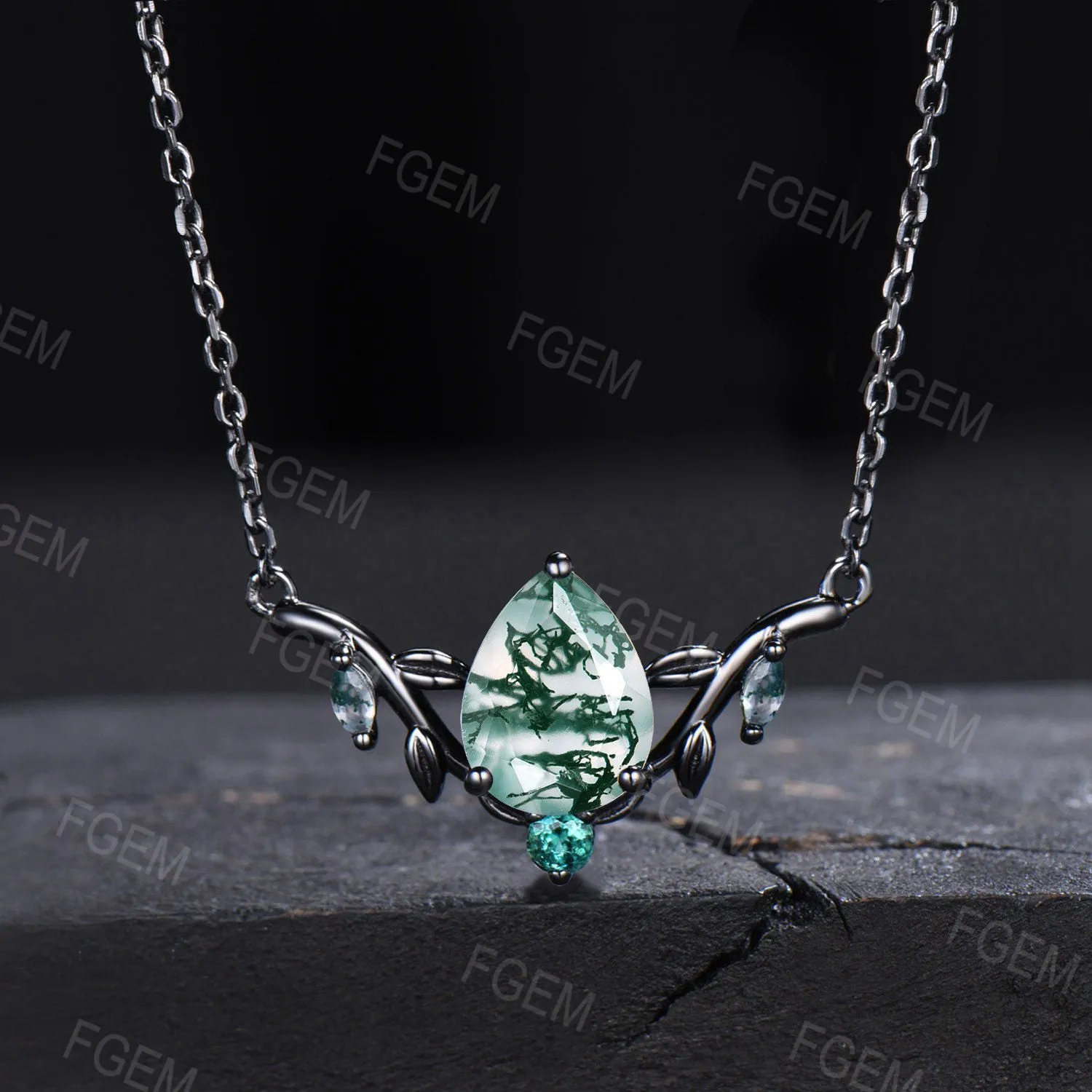Teardrop Natural Moss Agate Necklace 14k/18k White Gold Necklace Vintage Leaf Vine Emerald Pendant Marquise Green Moss Necklace Women Gifts