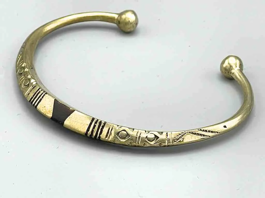 Tuareg Metal Single Inlay Etched Bracelet