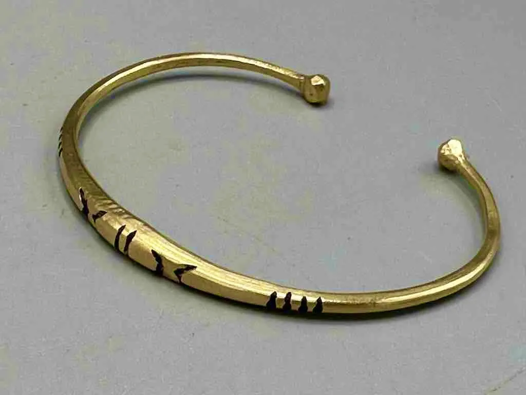 Tuareg Multiple Inlay Thin Brass Bracelet - Imperfect