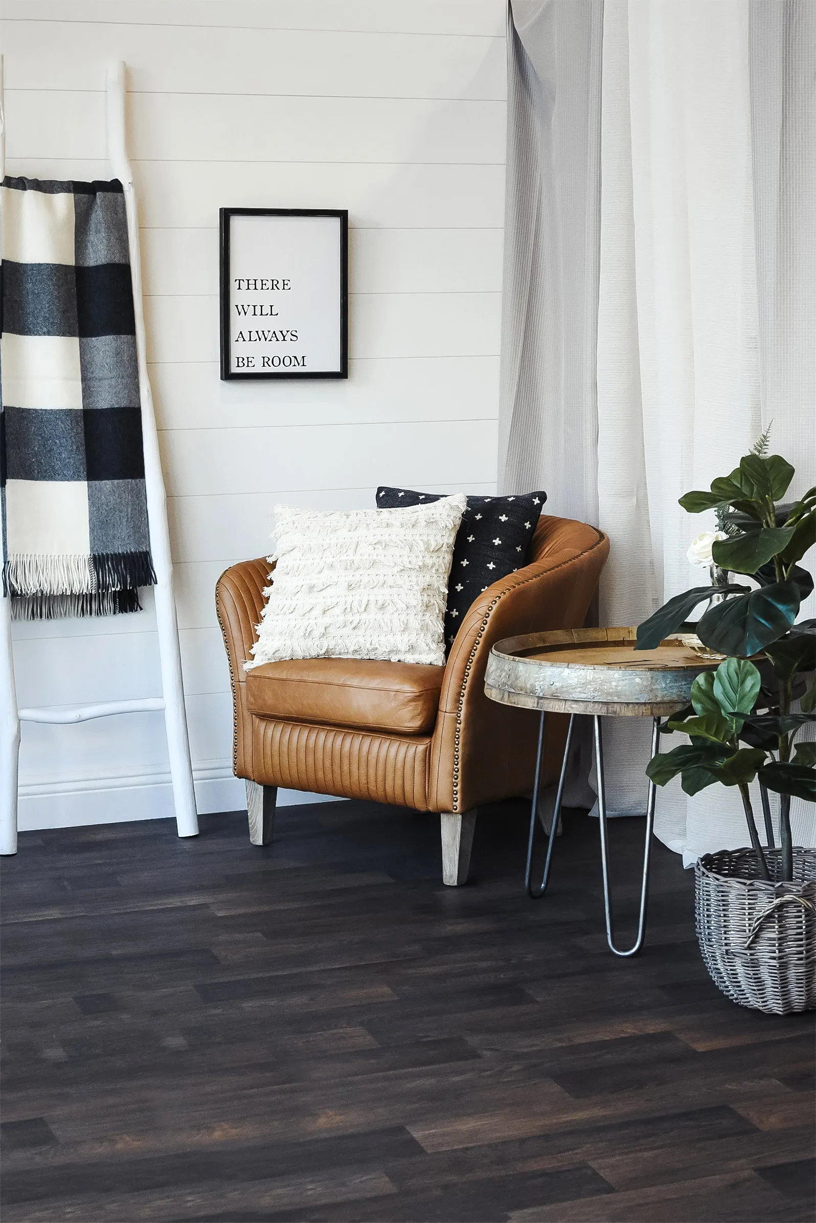 Wine Barrel End Table With Hairpin Legs - Natural